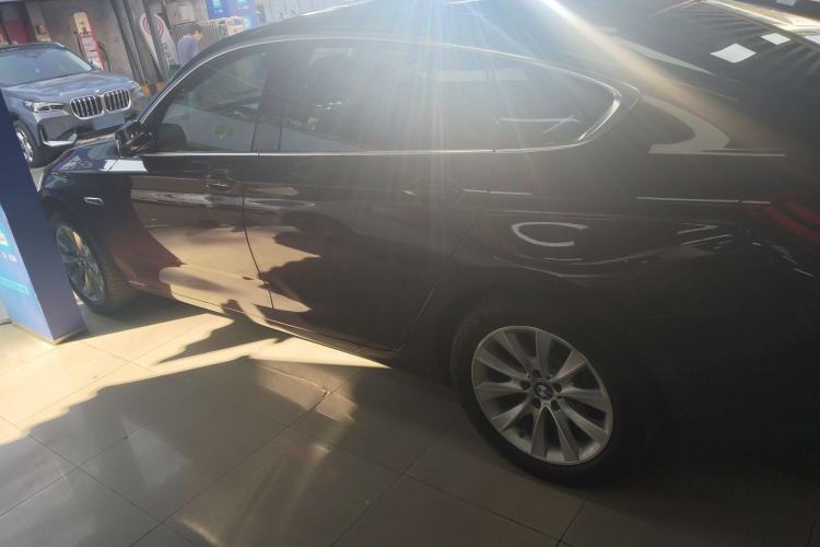 Used BMW 5 Series GT 2015 528i Leading Model