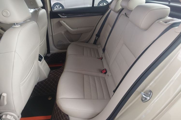 Used Skoda Octavia 2015 1.6L Automatic Yijun Edition