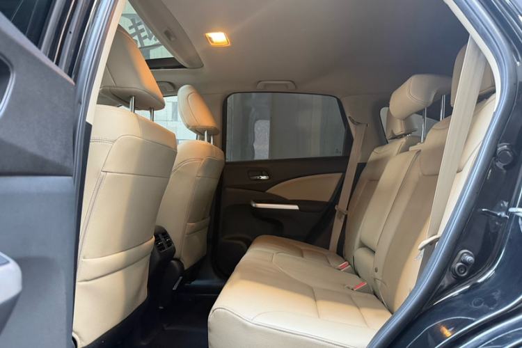 Used Honda CR-V 2015 2.4L two-wheel drive luxury version
