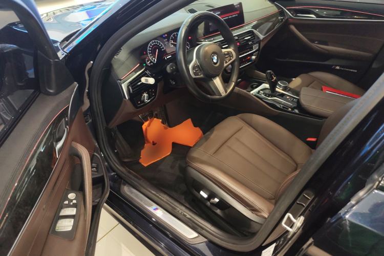 Used BMW 5 Series 2019 Restyled 525Li M Sport Package
