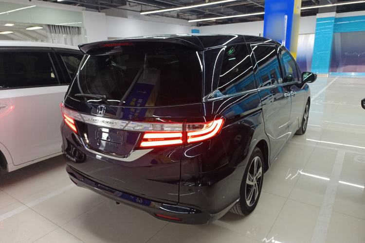 Used Honda Odyssey 2017 2.4L Supreme Edition
