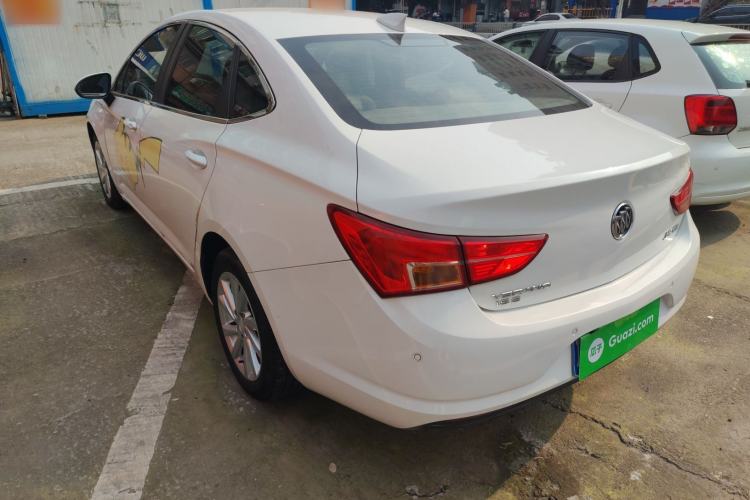 TDK.VehicleDetails.img