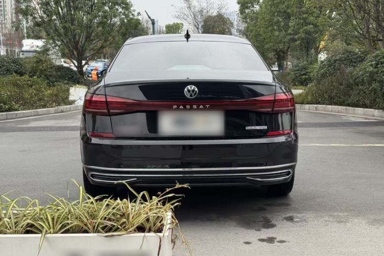 Used Volkswagen Passat 2025 Outstanding Model 380TSI Starry Dragon Edition
