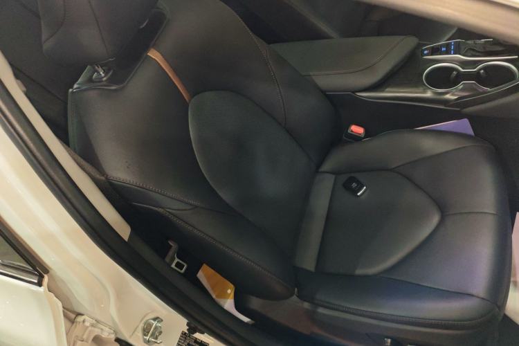 Used Toyota Camry 2023 2.5G Luxury Edition