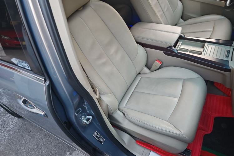 Used Buick GL8 2018 28T Luxury Model China VI Standard
