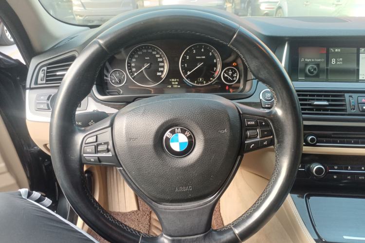 Used BMW 5 Series 2014 525Li Luxury Design Package
