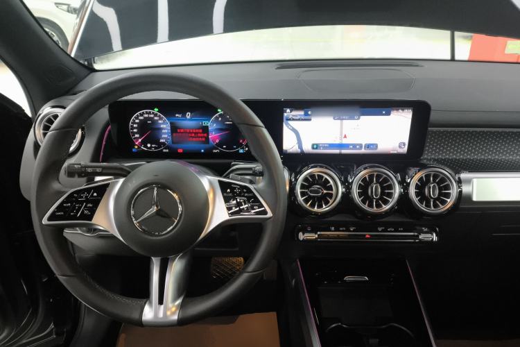 Used Mercedes-Benz GLB 2024 GLB 220 Fashion Model