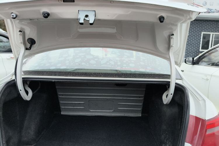 Used Volkswagen Jetta 2015 Zhuihui Edition 1.6L Manual Comfort Model
