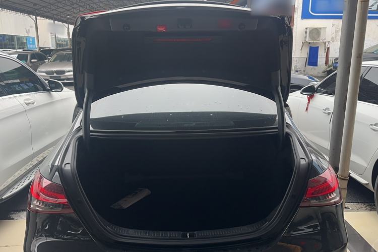 Used Mercedes-Benz E-Class 2022 Updated E 300 L Luxury Edition
