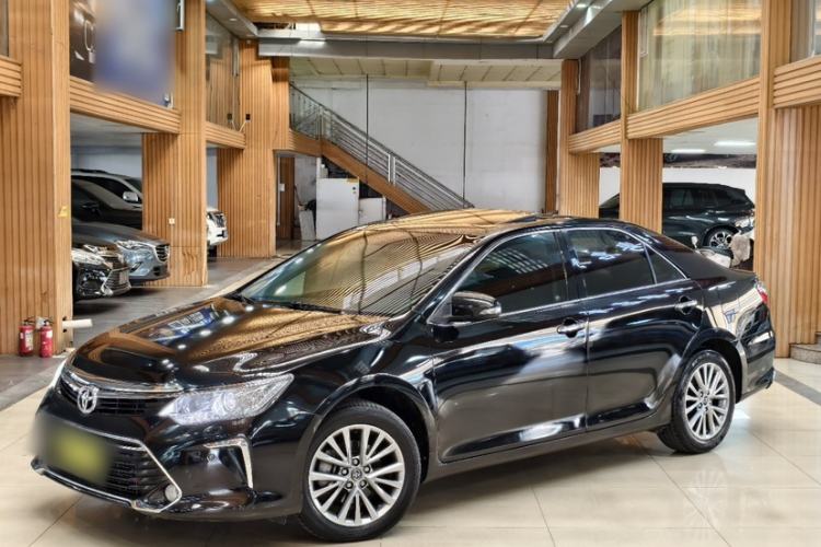 Used Toyota Camry 2016 2.5G 10th Anniversary Deluxe Navigation Edition
