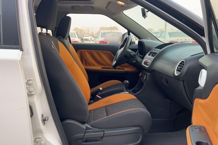 Used MG 3SW 2015 1.5L AMT Elite Version
