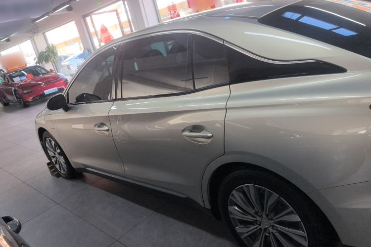 Used Hongqi E-QM5 2024 610 km PLUS
