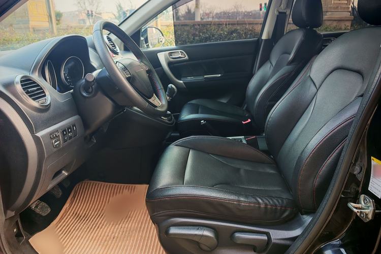 Used Haval H6 2014 Upgraded Model 1.5T Manual Two-Wheel Drive Elite Version