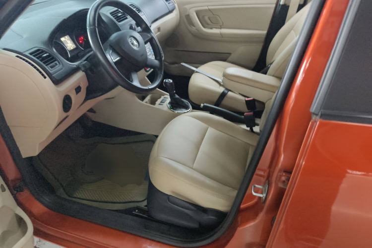 Used Skoda Fabia 2014 1.4L Automatic Crystal Edition
