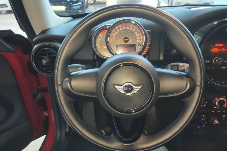 Used  MINI 2014 1.2T ONE
