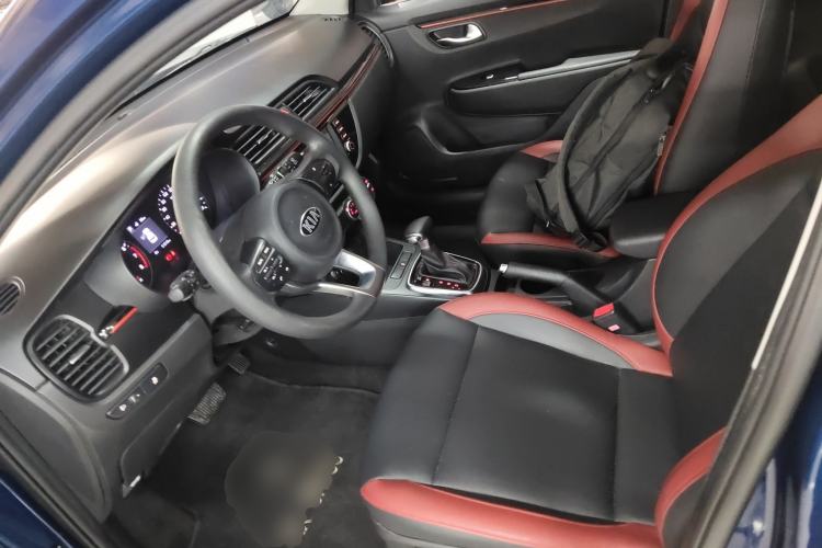 Used Kia KX Cross 2017 1.4L AT GLS
