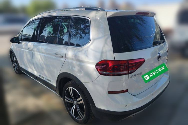 Used Volkswagen Touran 2018 Volkswagen Touran L 280TSI DSG Boundary Edition 7 Seats China VI Standard
