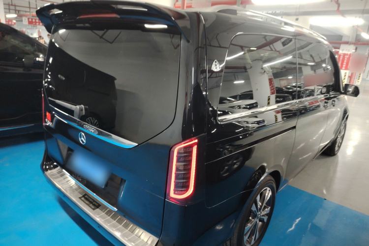 Used Mercedes-Benz V-Class 2018 V 260 Avantgarde Edition China VI