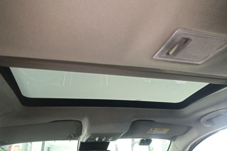 Used Chevrolet Trax 2016 1.4T Manual Two-Wheel Drive Comfort Version with Sunroof
