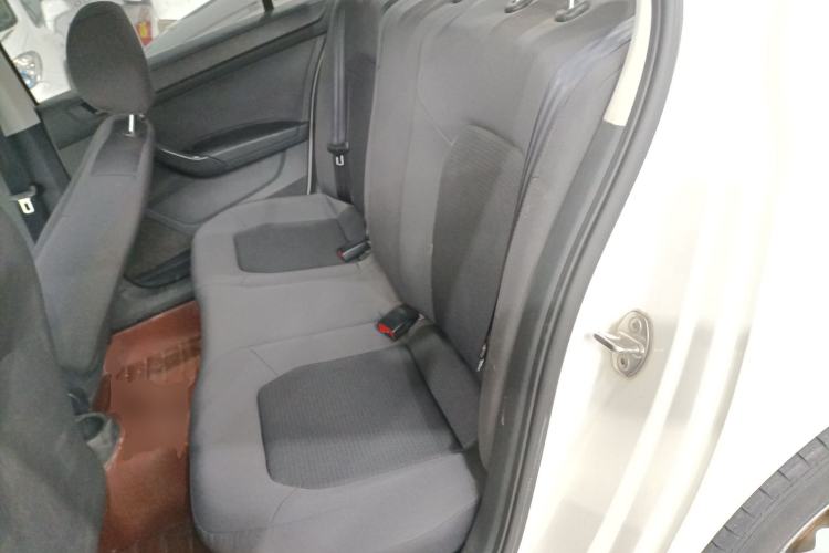 Used Volkswagen Santana 2015 1.6L Manual Fashion Edition
