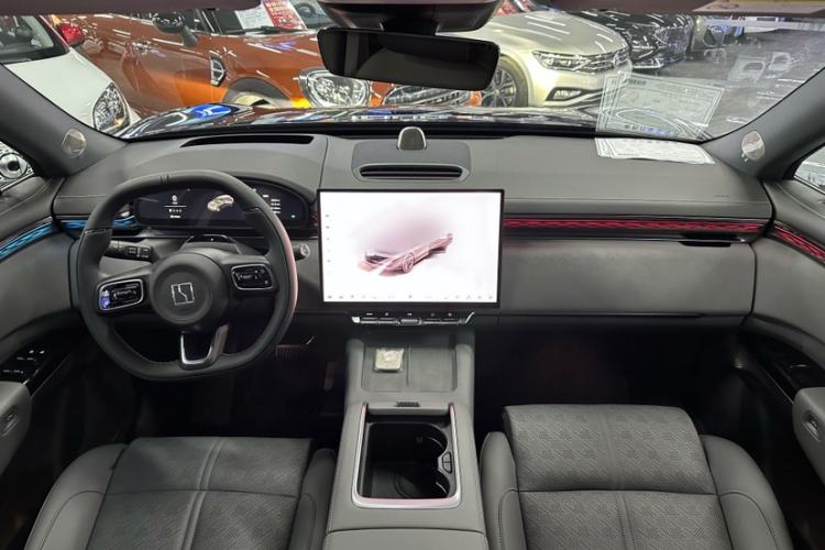 Used Zeekr 7X 2025 100 kWh Long-Range Rear-Wheel Drive with Intelligent Driving Features
