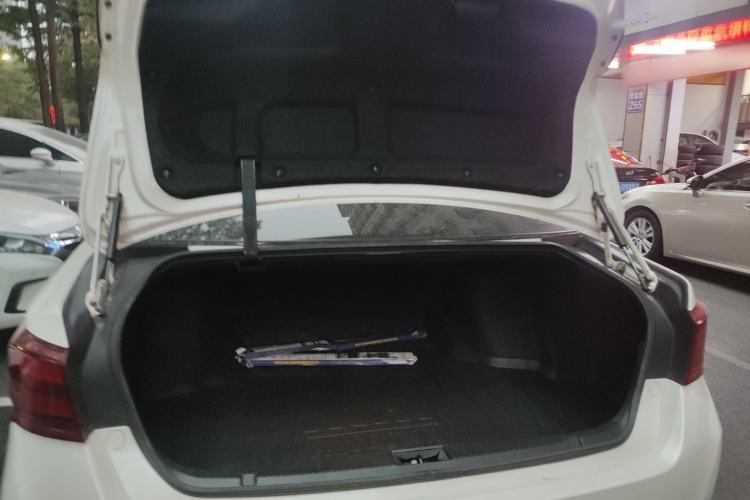 Used Toyota Crown 2015 2.0T Fashion Edition