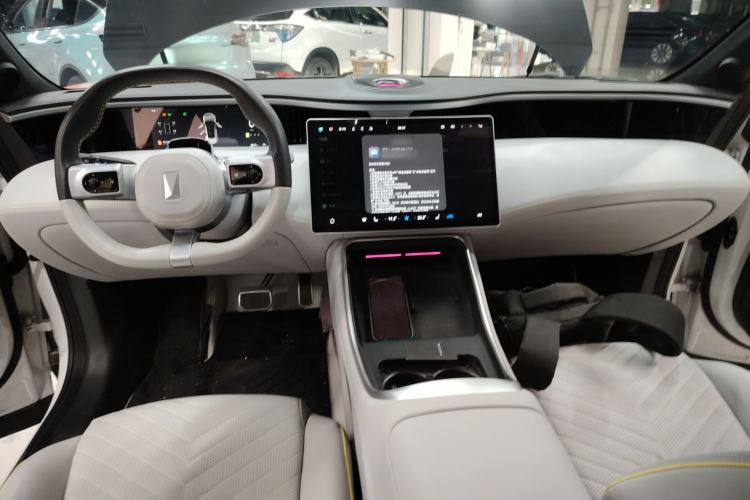 Used  11 2023 Harmony 116° Luxury Edition
