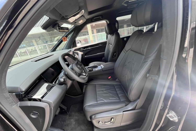 Used Zeekr 009 2024 7-Seater Aisle Version 108 kWh