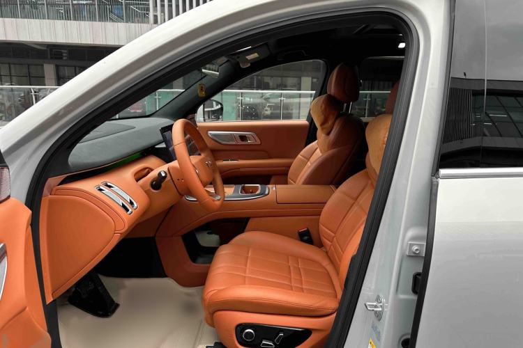 Used Deepal S09 2025 Four-Wheel Drive Ultra+ Custom Edition
