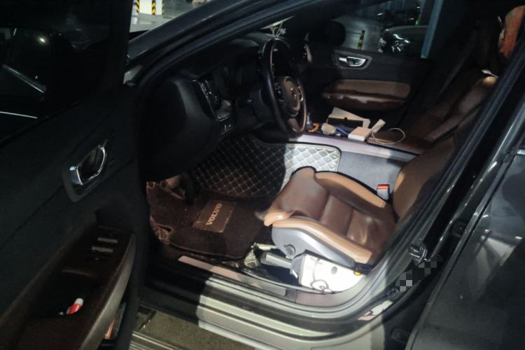 Used Volvo XC60 2021 T5 4x4 Smart Luxury Edition
