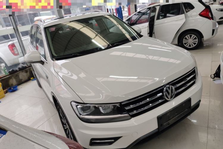 Used Volkswagen Tiguan L 2019 330TSI Automatic Two-Wheel Drive Panoramic Comfort Edition China VI Standard
