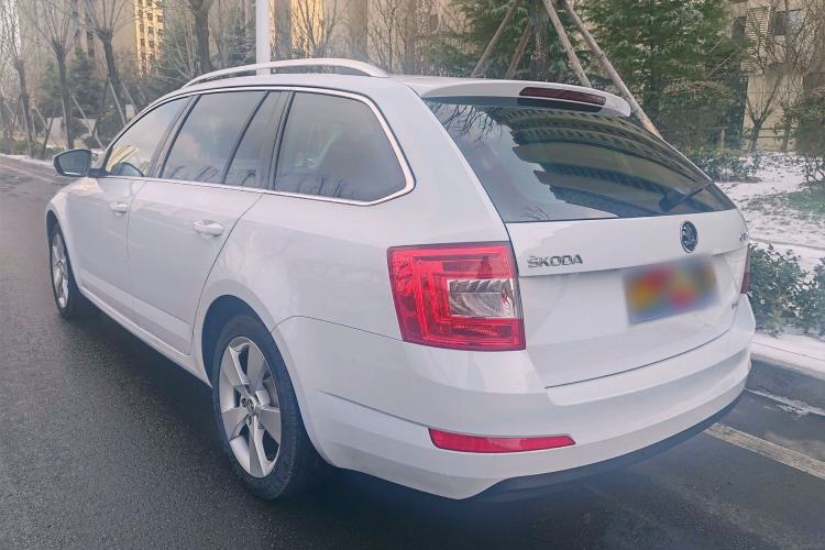 Used Skoda Octavia 2015 1.8T Yizhen Travel Edition
