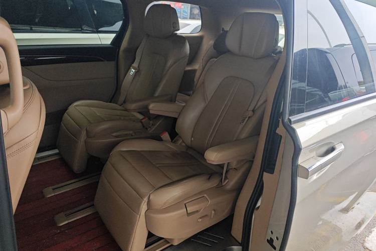 Used Buick GL8 2017 ES 28T Luxury Model China V Standard
