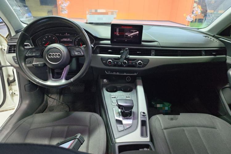 Used Audi A4L 2018 30th Anniversary Edition 40 TFSI Trendy Model