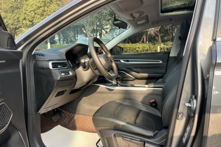 Used Geely Auto Emgrand 2022 4th Generation 1.5L CVT Luxury Model
