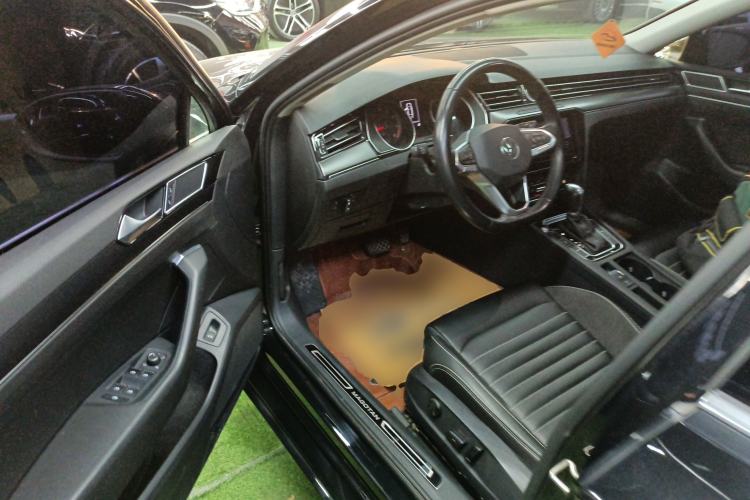 Used Volkswagen Magotan 2020 330TSI DSG Leading Model
