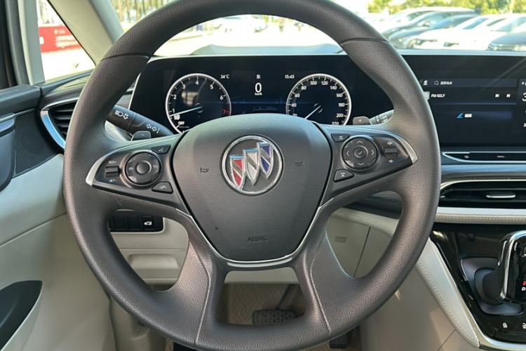 Used Buick GL8 2022 ES Landtrek 653T Comfort Edition
