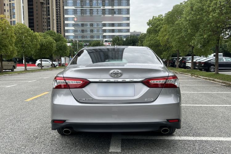 Used Toyota Camry 2021 2.0G Luxury Edition
