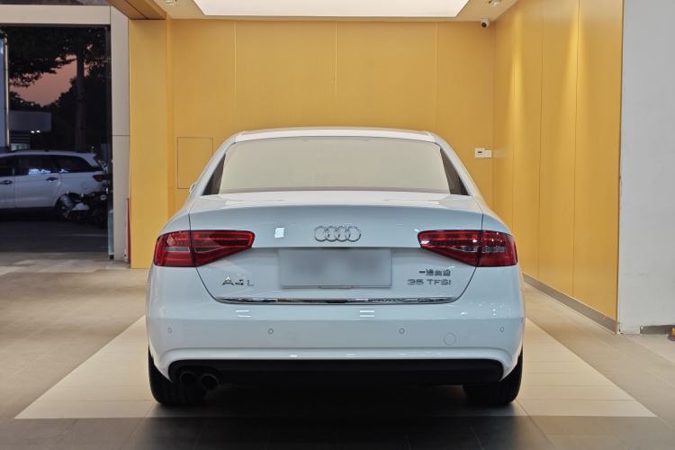 Used Audi A4L 2015 35 TFSI Automatic Comfort Model
