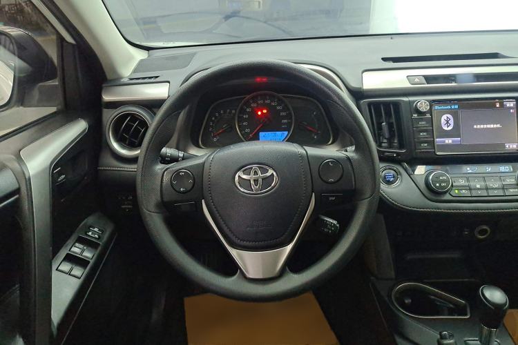 Used Toyota RAV4 2018 2.0L CVT Two-Wheel Drive Fashion X Edition
