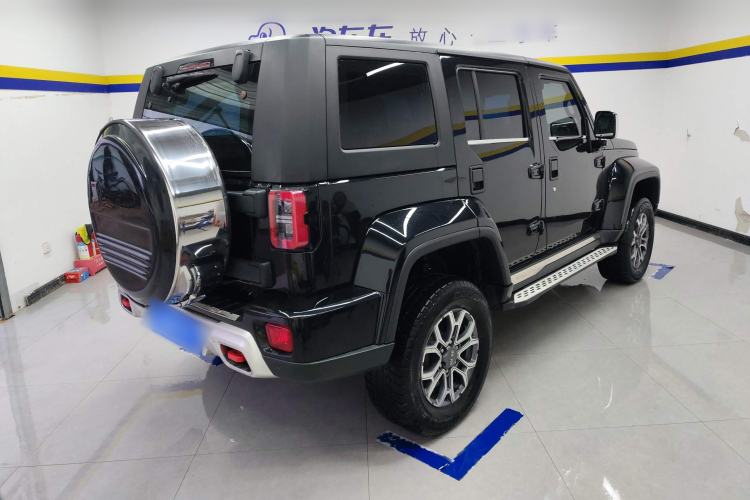 Used Beijing Auto BJ40 2023 2.0T Automatic Four-Wheel Drive Urban Hunter Edition Chivalrous Type
