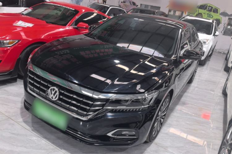 Used Volkswagen Passat 2020 330TSI Luxury Edition China VI