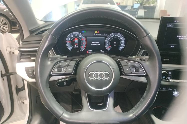 Used Audi A4L 2022 40 TFSI Luxury Dynamic Model
