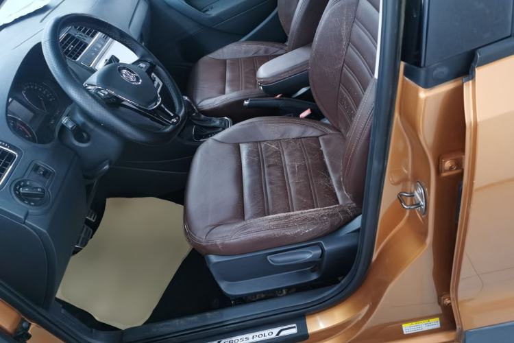 Used Volkswagen Polo 2016 1.6L Cross Polo Automatic