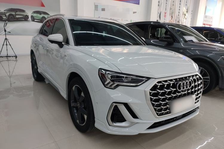 Used Audi Q3 2024 35 TFSI Fashion Dynamic Edition
