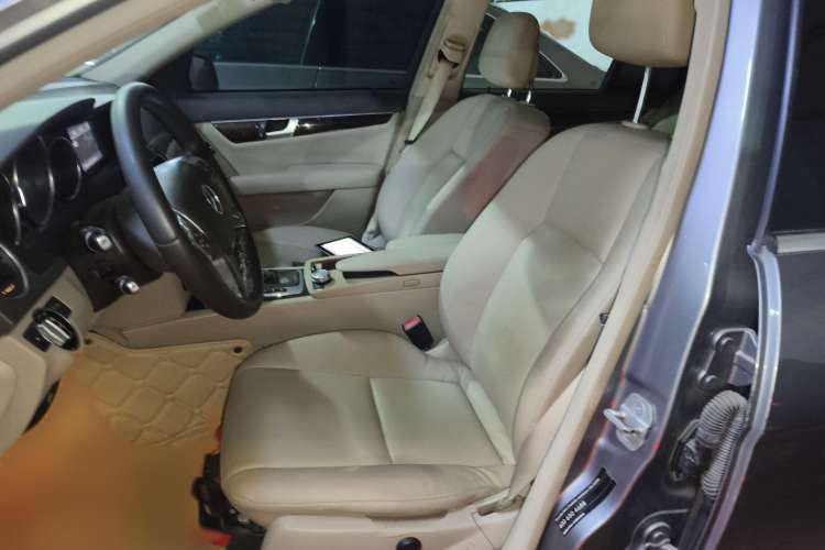 Used Mercedes-Benz C-Class 2013 C 260 CGI Elegant Model
