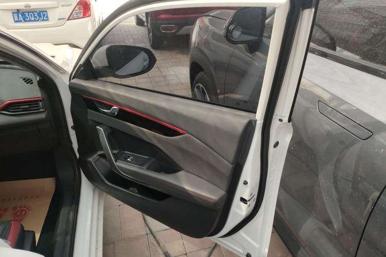 Used Dongfeng Aeolus Yixuan 2021 230T Automatic Glory Edition
