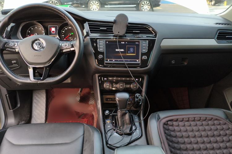 Used Volkswagen Tiguan L 2017 330TSI Automatic Two-Wheel Drive Luxury Edition
