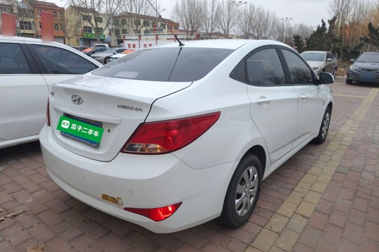 Used Hyundai Verna (older generation) 2014 1.4L Manual Smart GLS Trim