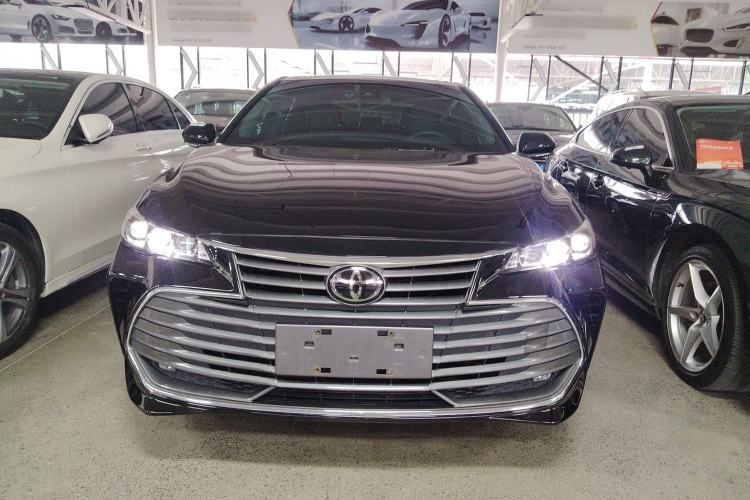 Used Toyota Avalon 2019 2.0L Luxury Edition China VI Standard

